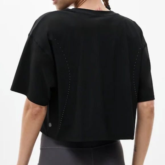 Athleta Ultimate Lasercut Crop Tee Teal NWT - Picture 2 of 8